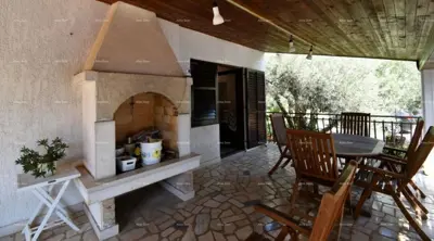 Poreč, 330 m² Apartmenthaus mit Pool - 4