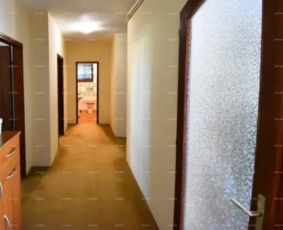 Poreč, 330 m² Apartmenthaus mit Pool - 16
