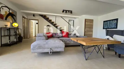 Villa 200 m², Jadranovo - beheizter Pool und Whirlpool - 16