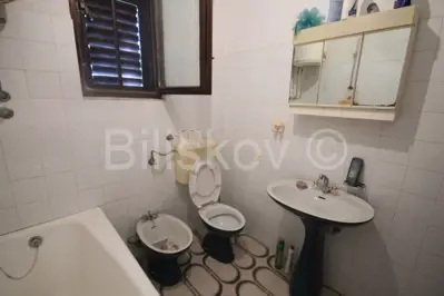 Kuća 200 m², Tugare kod Omiša, 4 spavaće sobe i 2 terase - 16