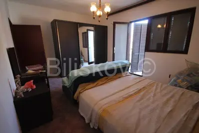 Kuća 200 m², Tugare kod Omiša, 4 spavaće sobe i 2 terase - 11