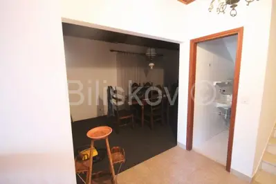 Kuća 200 m², Tugare kod Omiša, 4 spavaće sobe i 2 terase - 9