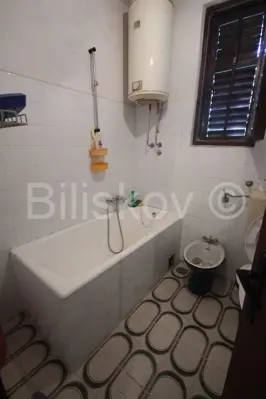 Kuća 200 m², Tugare kod Omiša, 4 spavaće sobe i 2 terase - 15