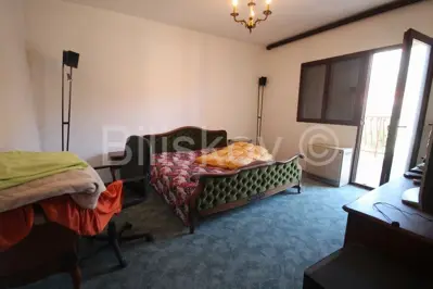 Kuća 200 m², Tugare kod Omiša, 4 spavaće sobe i 2 terase - 12