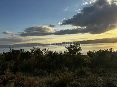 Building plot, Crikvenica - permit for a villa with two units - 9