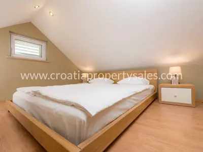 Villa 100 m², Brač - offener Meerblick - 7
