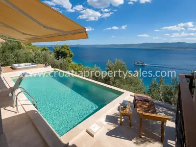 Villa 100 m², Brač - offener Meerblick - 1