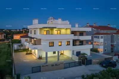 Villa with 5 apartments, Pula Kaštanjer, quiet location