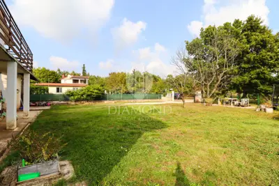 House in Poreč, large yard and two apartments - 16