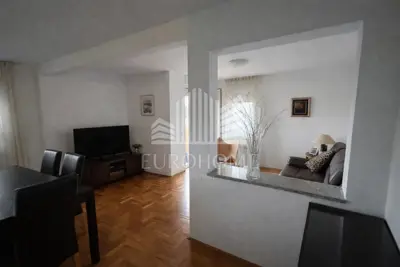Stan 122 m², Trešnjevka - Sjever, dvoetažni i svijetao