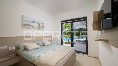 House 197 m², Rovinj - heated pool and summer kitchen - 14