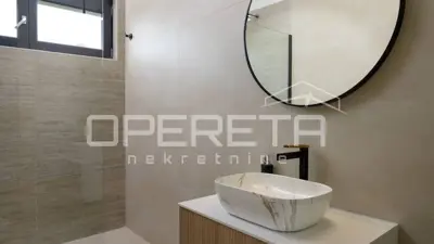 House 197 m², Rovinj - heated pool and summer kitchen - 12