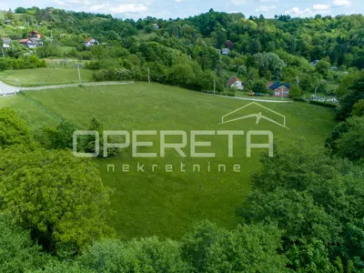 Građevinsko zemljište 3.384 m², Donji Laduč, pogled i potok