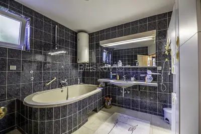 House 238 m², Gračani, panoramic view and quiet micro-location - 8
