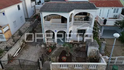 Haus 75 m², Vir - ruhige Lage in der Nähe des Strandes - 15