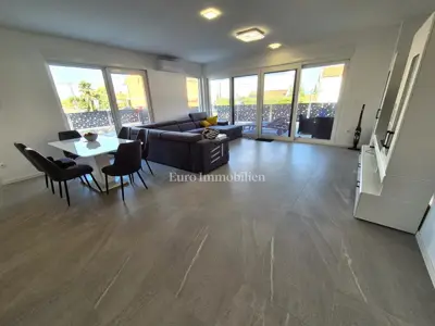 Doppelhaushälfte 156 m², Malinska, Pool und Gartenanlage - 5