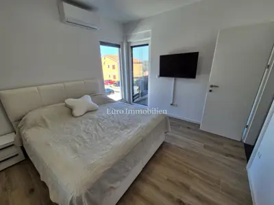 Doppelhaushälfte 156 m², Malinska, Pool und Gartenanlage - 17