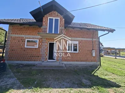 Maruševec, brodarovec, dvije kuće na izvrsnoj lokaciji!