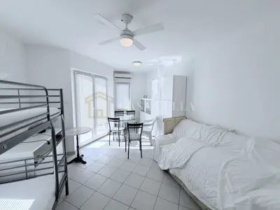 Stan 29 m², Novi Vinodolski - pogled na more i terasa - 4