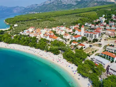 Vila 250 m², Promajna - pogled na more i blizu plaže