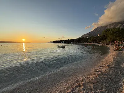 Vila 250 m², Promajna - pogled na more i blizu plaže - 2