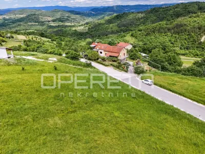 Građevinsko zemljište 802 m², Stari Pazin, pogled na Butonigu - 2