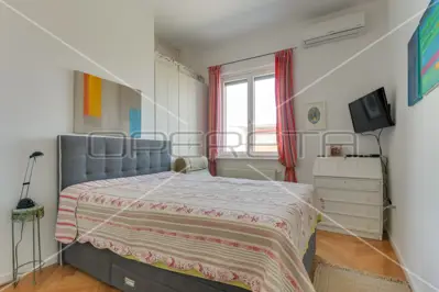 House for sale in Jarun, 395 m² - 18