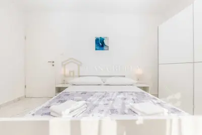 House 170 m², Linardići na Krku - pool and privacy - 10