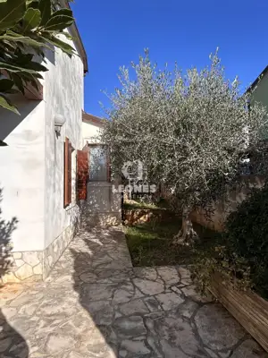 House 120 m², Kaštel near Buje, stone and wooden - 10
