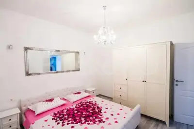 House 396 m², Korčula - first row by the sea - 18