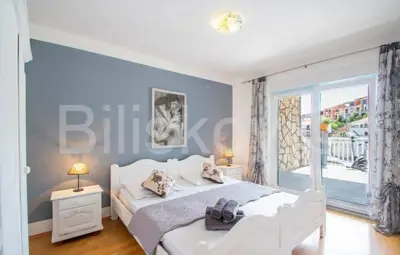 House 396 m², Korčula - first row by the sea - 13