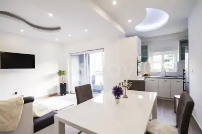 House 396 m², Korčula - first row by the sea - 4