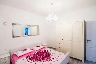 Kuća 396 m², Korčula - prvi red uz more - 18