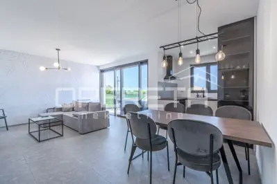 Istra, Poreč okolica - Dreizimmerwohnung mit Terrasse und Meerblick