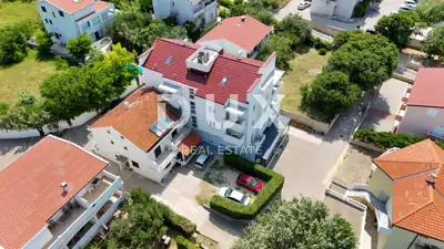Hotel 1,000 m², Pag - near the center and the beach - 8