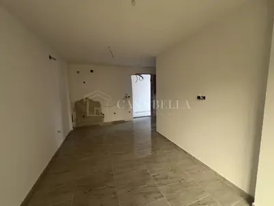 Stan 90 m², Njivice na Krku, 200 m² okućnice i 2 parkirna mjesta - 8