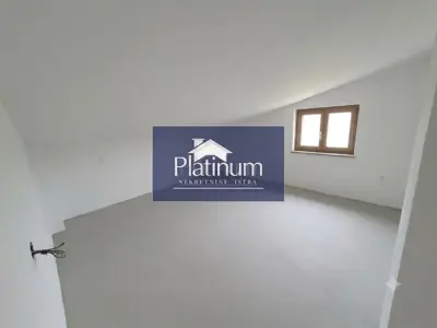 Haus 180 m², Fažana - 3 Badezimmer und 4 Schlafzimmer - 6