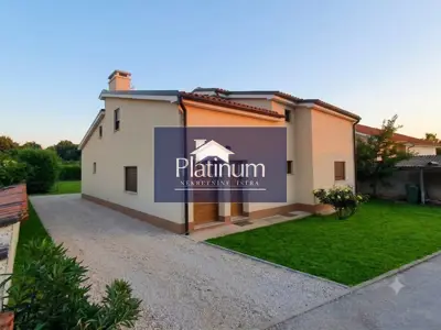 Haus 180 m², Fažana - 3 Badezimmer und 4 Schlafzimmer