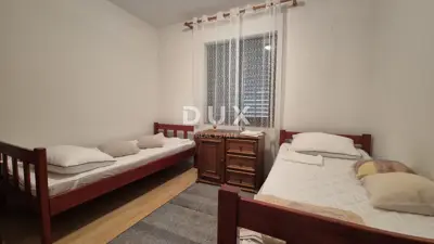 House 200 m², Privlaka - 12 beds and 2 terraces - 8