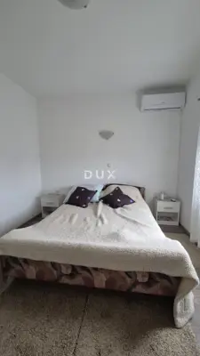 House 200 m², Privlaka - 12 beds and 2 terraces - 15