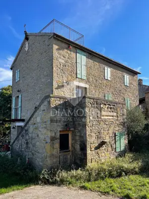 Kamena kuća 150 m², Momjan okolica - pogled na more