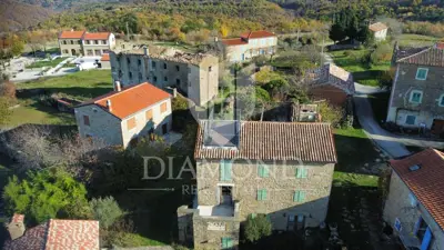 Kamena kuća 150 m², Momjan okolica - pogled na more - 2
