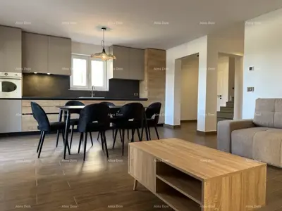 Verkauf - Luxuriöse Wohnung in Neubau, nur 15 m vom Meer entfernt! Umag! - 2