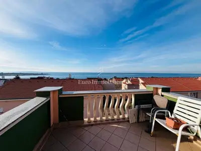 Penthause apartman s panoramskim pogledom na more - Novalja