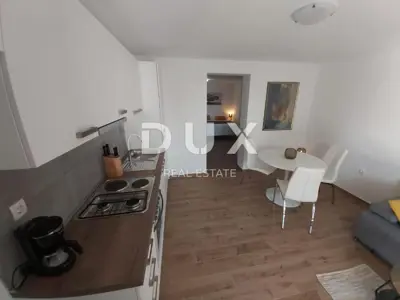 Apartmenthaus 330 m², Bibinje - nahe dem Strand und dem Zentrum - 13