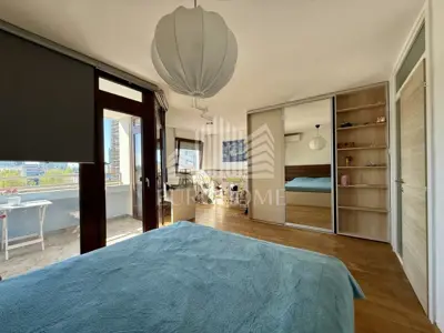 Martinovka - adaptiran dvoetažni 4-S stan, 128.5 m², 2 lođe - 15