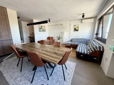 Martinovka - adaptiran dvoetažni 4-S stan, 128.5 m², 2 lođe - 2