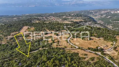 Prostrano poljoprivredno zemljište, 14.027 m² s pogledom i uz pristupni put, Škr - 3