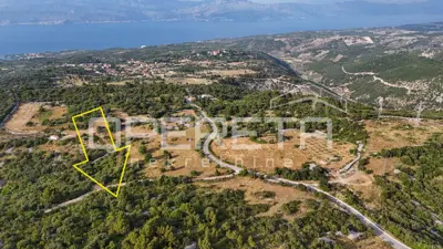 Prostrano poljoprivredno zemljište, 14.027 m² s pogledom i uz pristupni put, Škr