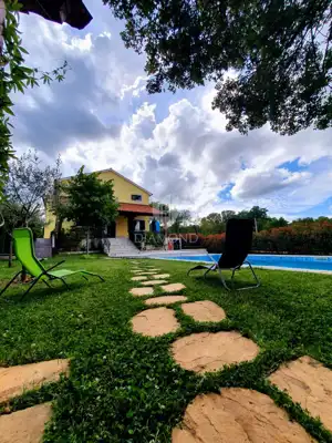 Haus 300 m², Gostinjac - Pool und Pavillon mit Grill - 3